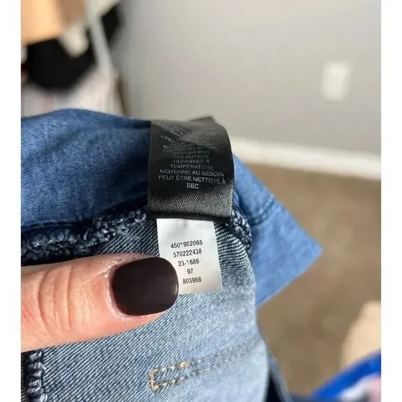 White House Black Market The Slim Ankle Jeans Blue Size 8 Raw Hem Women’s - Picture 5 of 7